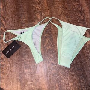 Green bikini bottom NEVER WORN W/ TAGS